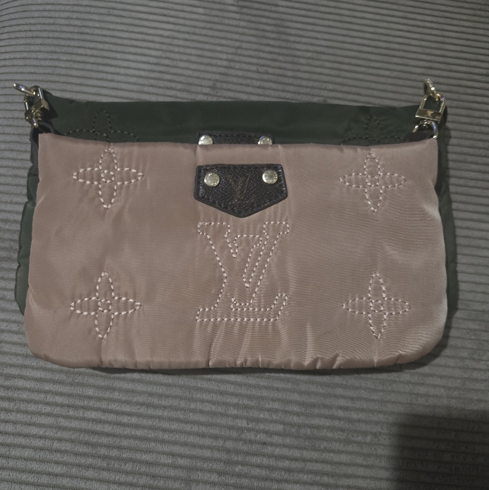 VINTAGE LV Puff Clutch